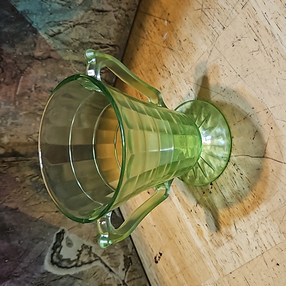 1930 Green Depression Uranium Glass Block Optic Creamer & Sugar - Picture 9 of 15